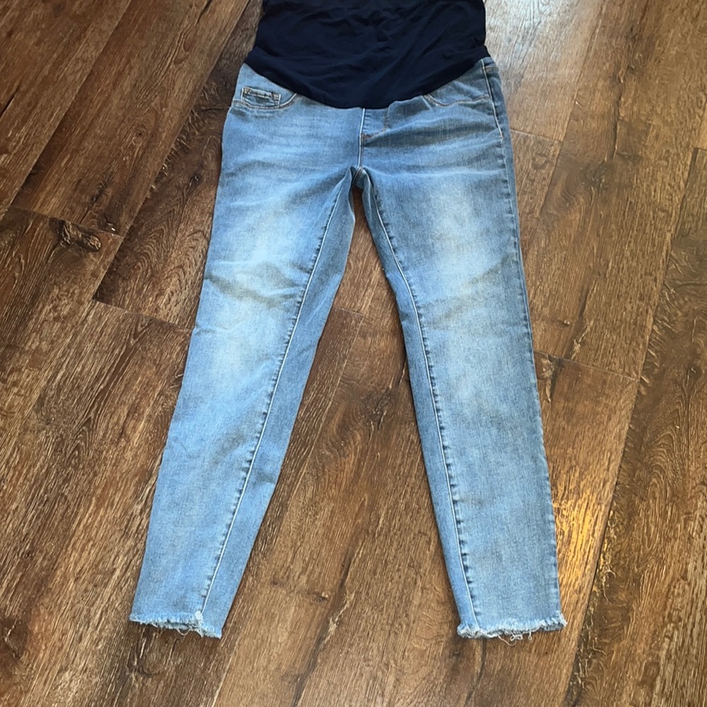 NICE Q maternity ankle Jeans Like New Large
